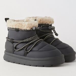 ZARA • Chunky Black Winter Boots with Fur Lining